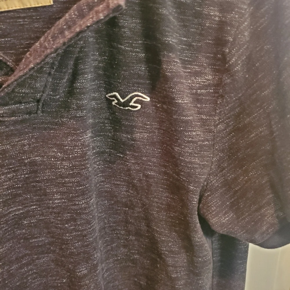 Hollister polo Black Mens Size M Beach Casual
